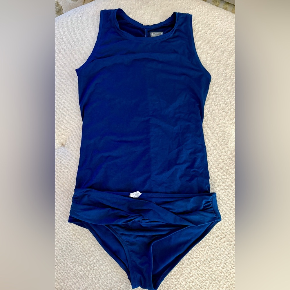 Athleta 2pc Swim suit. Each guard and bikini bottoms